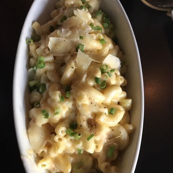 Smith & Kings - Lobster mac and cheese - Cocktail Bars Near Me - Honolulu, Hawaii Smith & Kings - Lobster mac and cheese - Cocktail Bars Near Me - Honolulu, Hawaii