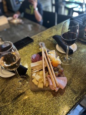 The Main Grape Vacaville by null