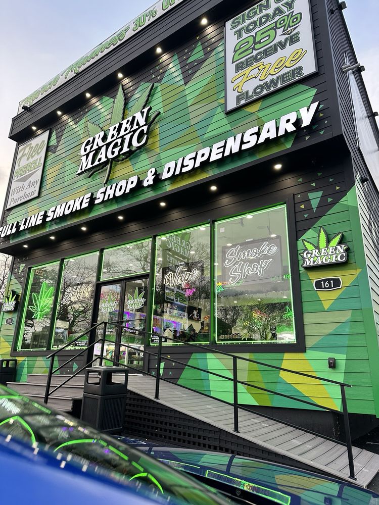 GREEN MAGIC SMOKE SHOP Updated October 2024 161 Poospatuck Ln