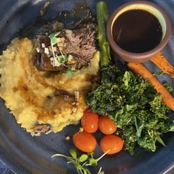 Bow & Bend Rooftop - Braised Beef