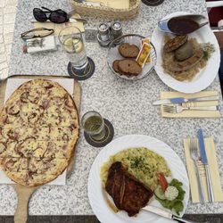 Schwetzinger Brauhaus Zum Ritter - Flammkuchen (5/5); Schweinesteak (3.5/5) with warm potato salad (5/5); Brauhausteller (5/5)