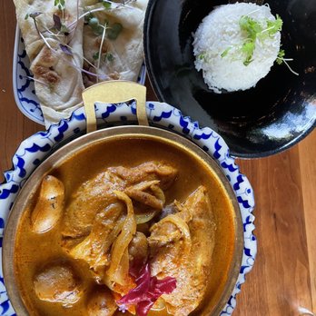BODHI - Yellow Curry Pasta - Thai Near Me - Indianapolis, Indiana