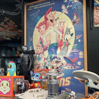 Killer Pizza From Mars - Retro decor - Pizza Near Me - Oceanside, California