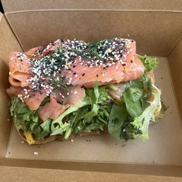 El Siete Mares - Avocado Toast SO GOOD El Siete Mares - Avocado Toast SO GOOD