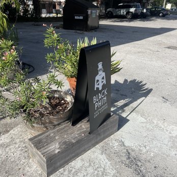 Black Phin - Outside entrance - Coffee & Tea Near Me - Winter Park, Florida Black Phin - Outside entrance - Coffee & Tea Near Me - Winter Park, Florida