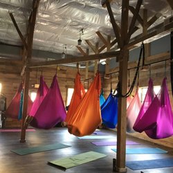 Root Sup & Fitness - Meditation (Savasana) in Aerial Yoga