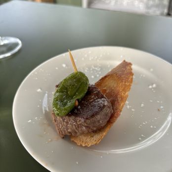 Ciutat Comtal - solomillo ternera - Tapas Bars Near Me - Barcelona, B