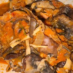 Cook Unity - Tod English's New School Chicken Cacciatore. Look at the mushrooms! I wish I had more photos of other meals.