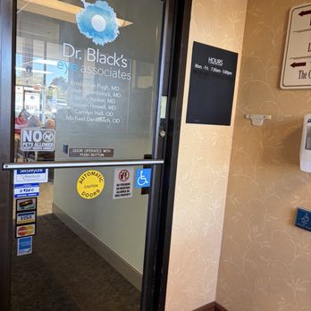 Dr. Black's Eye Associates - Entrance - Optometrists Near Me - New Albany, Indiana Dr. Black's Eye Associates - Entrance - Optometrists Near Me - New Albany, Indiana