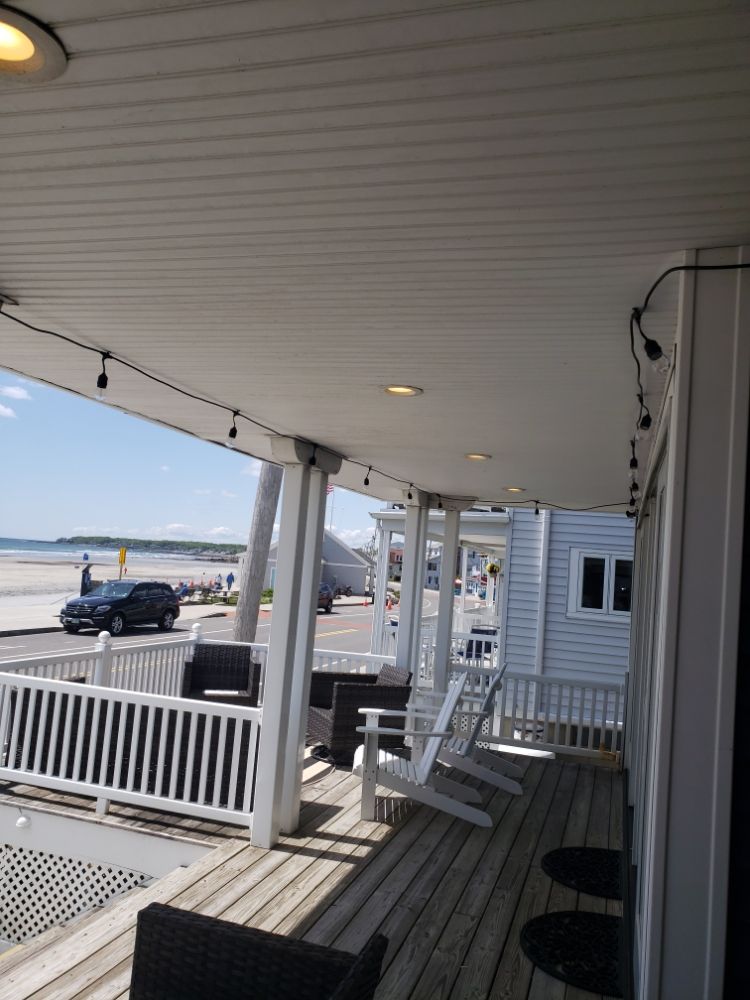 Slide of Lefty's Handyman Service