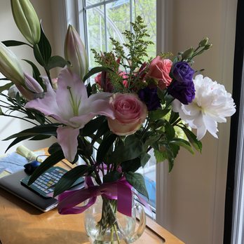 Hudson Flowers - Florists Near Me - Hoboken, New Jersey
