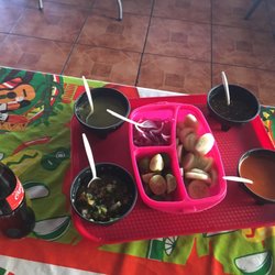 Asadero Las Ranas - Salsas that come with the Tacos