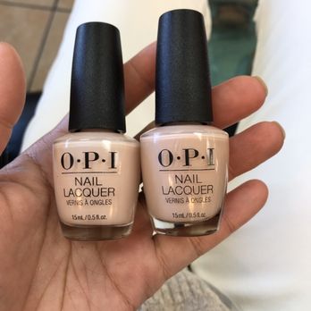 Holiday Nails - Nail Salons Near Me - Los Angeles, California