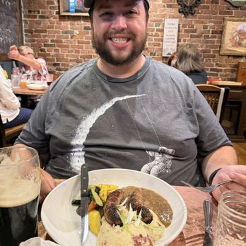Leary's Landing Irish Pub - Bangers and mash with roasted summer veggies and Guinness on tap - Irish Pub Near Me - Bar Harbor, Maine