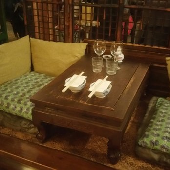 Red Door Antiques & Yum Cha - Seating options - Chinese Near Me - Windsor, VIC