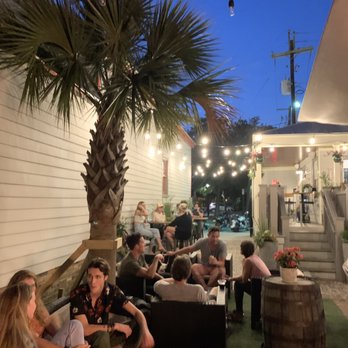 Tobin's Market - Patio Area - Breakfast & Brunch Near Me - Charleston, South Carolina Tobin's Market - Patio Area - Breakfast & Brunch Near Me - Charleston, South Carolina