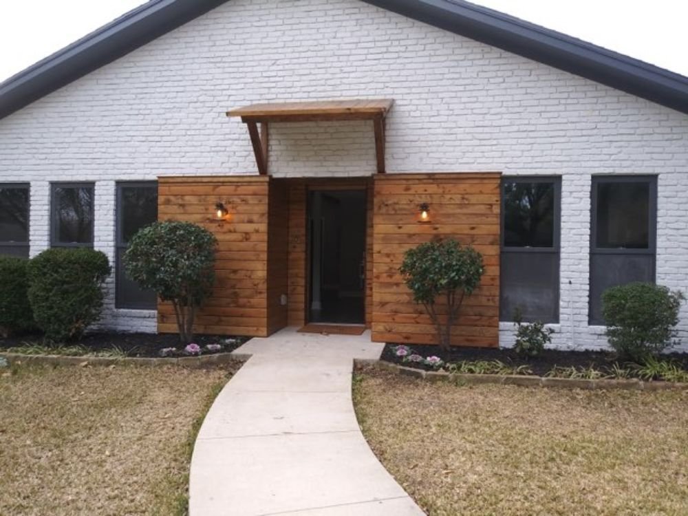 Slide of Mr. Valet Rockwall Roofing