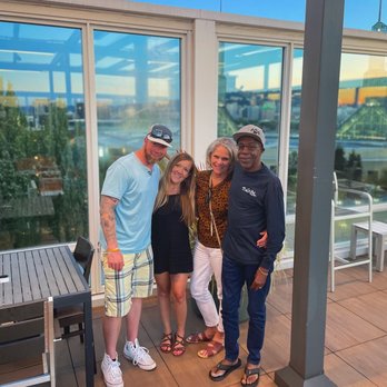 Hotel Eastlund - Rooftop bar - Hotels Near Me - Portland, Oregon Hotel Eastlund - Rooftop bar - Hotels Near Me - Portland, Oregon