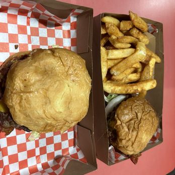 Betty's Burgers Joint - 6. Double Bacon Deluxe Burger with Cheese Small fries - Burgers Near Me - Honolulu, Hawaii Betty's Burgers Joint - 6. Double Bacon Deluxe Burger with Cheese Small fries - Burgers Near Me - Honolulu, Hawaii