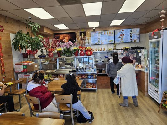 Mom's Pho & Banh Mi by null