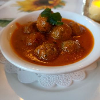Il Girasole Trattoria - Happy Hour Meatballs - Desserts Near Me - Chicago, Illinois