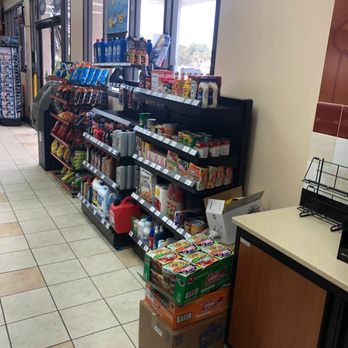 Chevron Extramile - a view of a grocery store - Convenience Stores Near Me - Soledad, California