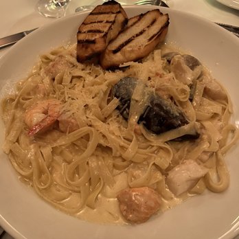 Ciera Steak + Chophouse - Steakhouses Near Me - Stateline, Nevada