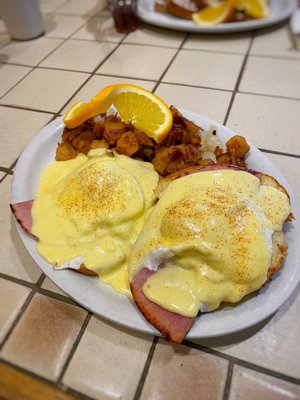 Country Gourmet by null