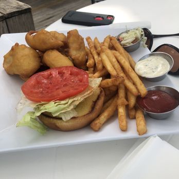 U-Tiki Beach - Gouper sandwich - Seafood Near Me - Jupiter, Florida