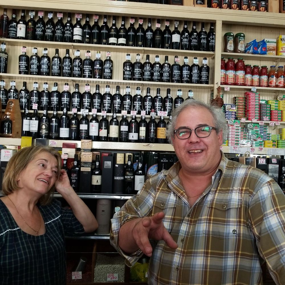 Casa Cerdeira Mercearia - Grocery Near Me - Porto, 13