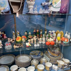 Ye Olde Thrift Shoppe - Antique salt and pepper shakers