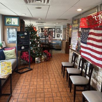 Mel's Diner - The entrance to Mel's - Diners Near Me - Naples, Florida