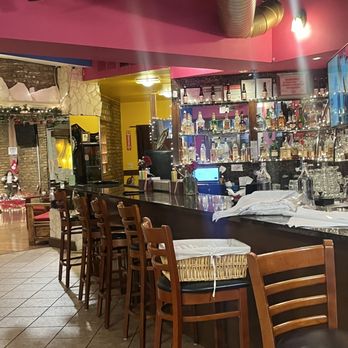 Mis Moles Restaurant - Bar area - Mexican Near Me - Chicago, Illinois Mis Moles Restaurant - Bar area - Mexican Near Me - Chicago, Illinois