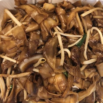 Fat Wong's Kitchen - Beef Chow Fun (order dry version) - Cantonese Near Me - San Bruno, California Fat Wong's Kitchen - Beef Chow Fun (order dry version) - Cantonese Near Me - San Bruno, California