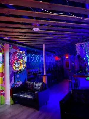 TKYO SPEAKS BAR by null