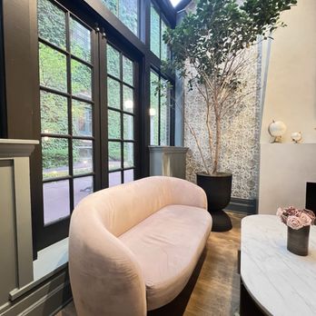 Café Crèmerie - Cafes Near Me - Chicago, Illinois