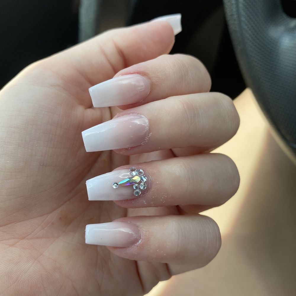 Ombre Nails Spa - Ombré nails - Waxing Near Me - Austin, Texas Ombre Nails Spa - Ombré nails - Waxing Near Me - Austin, Texas
