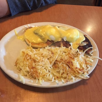 Millbrae Pancake House - Hash Benedict - American Near Me - Millbrae, California