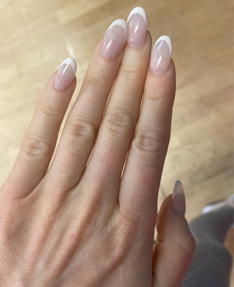 Amber T Nails