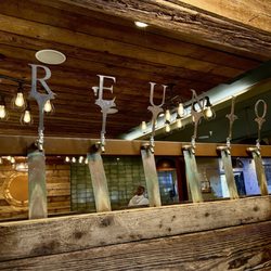 Reunion Tap & Table