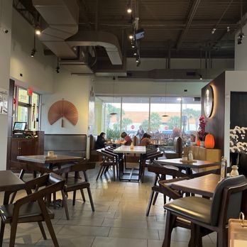 Oodle Ramen - Entrence & dining area - Ramen Near Me - Orlando, Florida