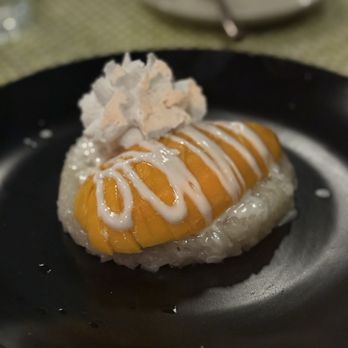 Street to Kitchen - Mango Sticky Rice - Thai Near Me - Houston, Texas Street to Kitchen - Mango Sticky Rice - Thai Near Me - Houston, Texas