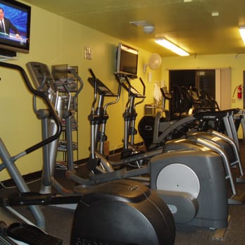 Sunset Gym - Different kinds of ellipticals to choose from. - Gyms Near Me - San Francisco, California