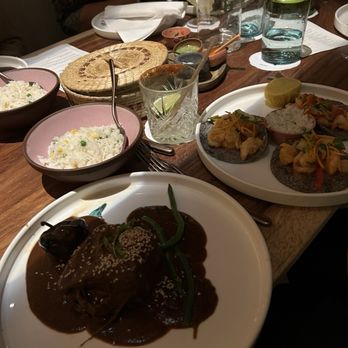 Koko - MOLE NEGRO GUACAMOLE GUACAMOLE QUESO FUNDIDO COCHINITA PIBIL - Bars Near Me - Miami, Florida
