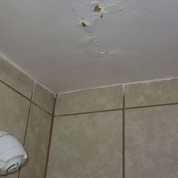 Apartments Addison Chapel - Leaking ceiling - Apartments Near Me - Capitol Heights, Maryland Apartments Addison Chapel - Leaking ceiling - Apartments Near Me - Capitol Heights, Maryland