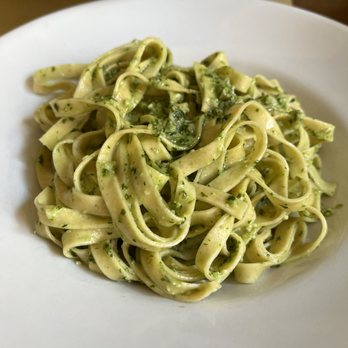 Osteria dei Sognatori - Fettuccine al pesto - Italian Near Me - Alba, CN Osteria dei Sognatori - Fettuccine al pesto - Italian Near Me - Alba, CN