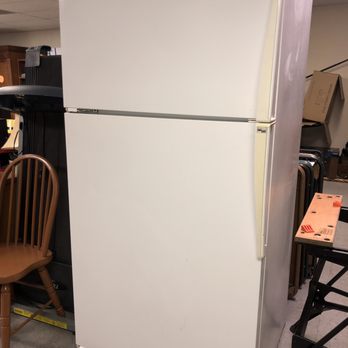 Friendly Thrift Store - Nice Refrigerator - Thrift Stores Near Me - Oklahoma City, Oklahoma