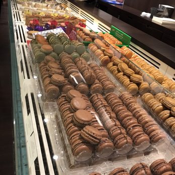 Pierre Hermé - Chocolatiers & Shops Near Me - Paris, 75 Pierre Hermé - Chocolatiers & Shops Near Me - Paris, 75