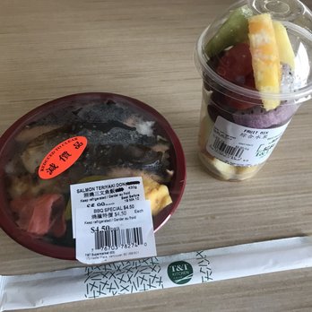 T&T Supermarket - Hot food marked down after 6 pm! - International Grocery Near Me - Vancouver, British Columbia