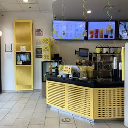 Sunright Tea Studio - Chino - Inside